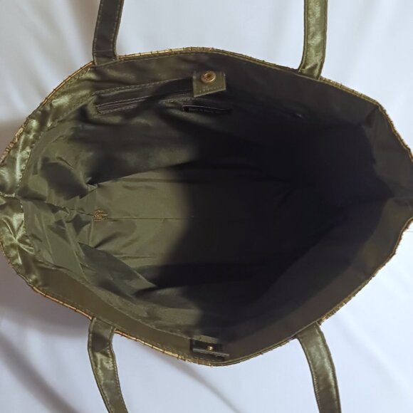 Bath & Body Works Green Fabric Bag W/Matching Cosmetic Bag - Picture 7 of 10